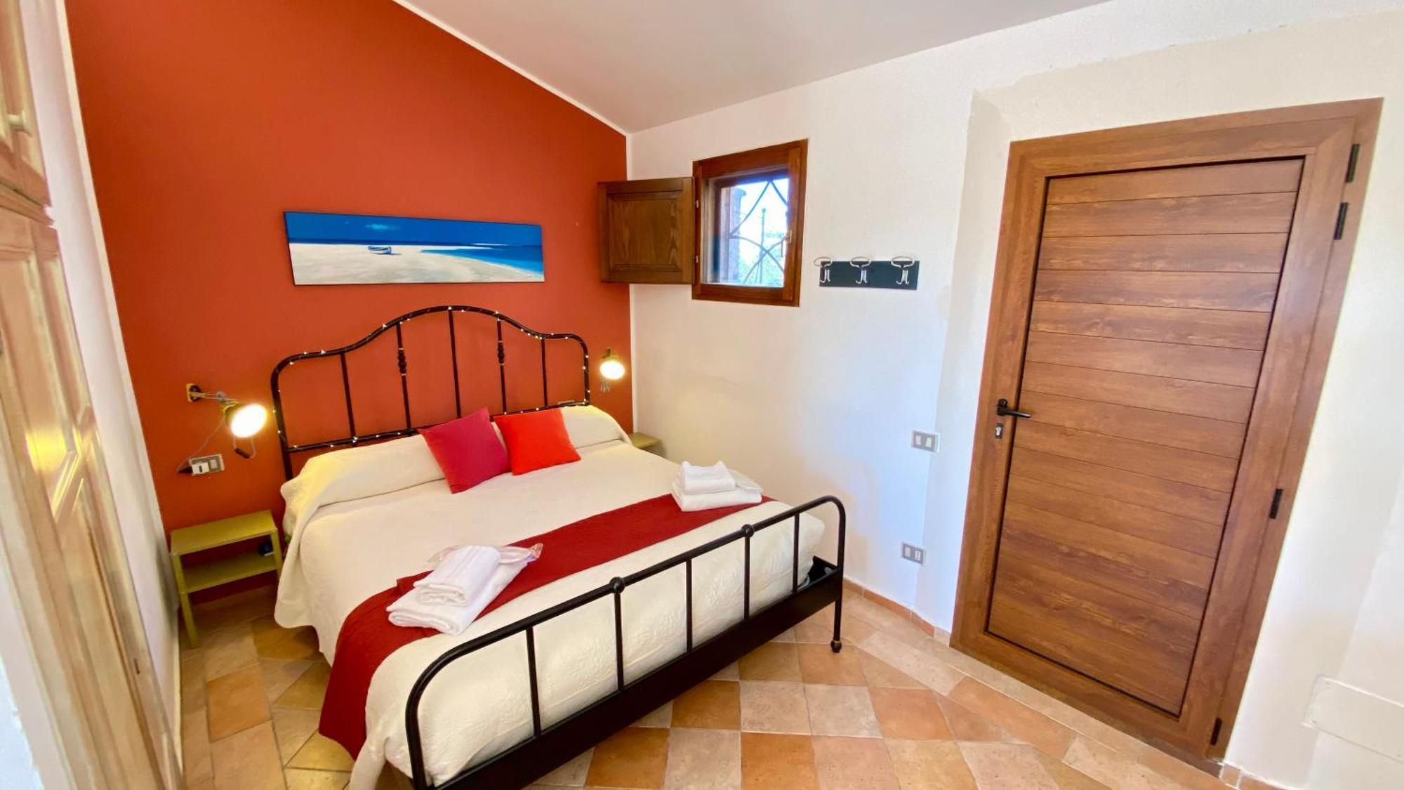 Residence La Rosa Porto San Paolo  Buitenkant foto