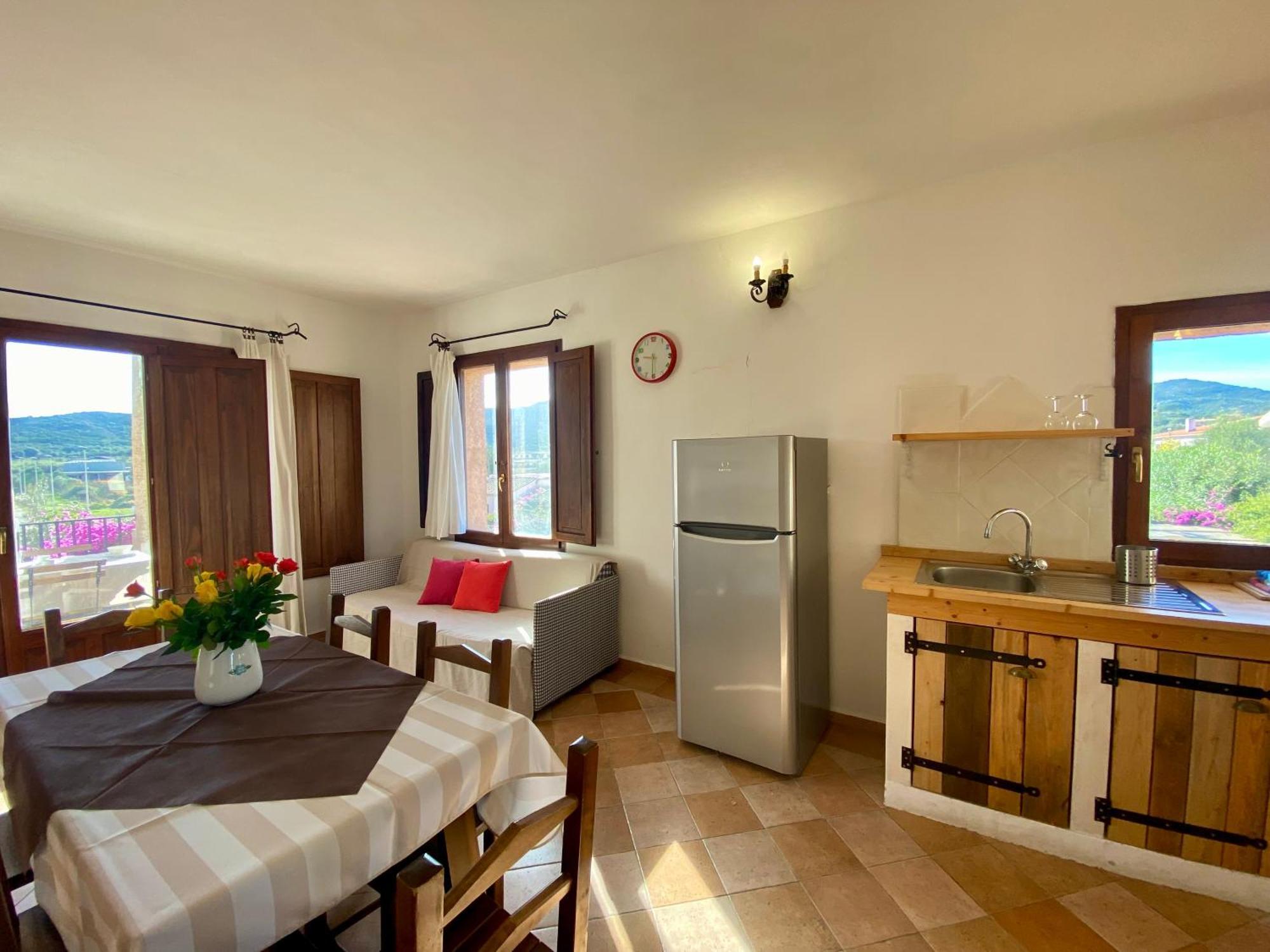 Residence La Rosa Porto San Paolo  Buitenkant foto