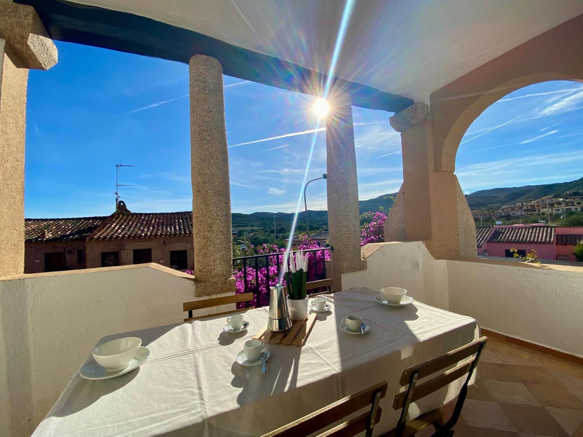 Residence La Rosa Porto San Paolo  Buitenkant foto